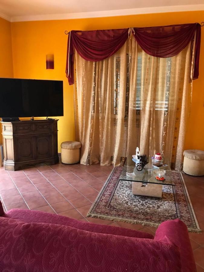 Mirella'S House Viaverona Ardea Dış mekan fotoğraf